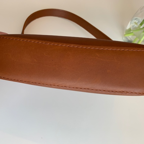 Portland Leather Lucy Shoulder Bag - Picture 10 of 13